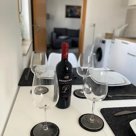 Gemuetlich*nespresso*netflix*arbeitsplatz*parkplatz